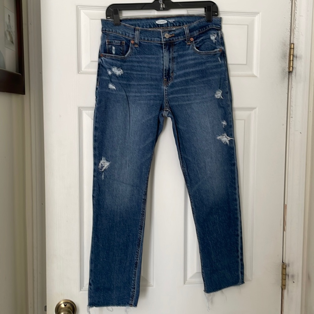 Old Navy Boyfriend Mid-Rise distressed jeans Size 4 EXCELLENT used condition